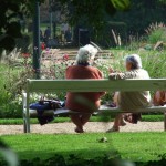 Nyugdíjasok ezrei élnek havonta 25 ezer forintból – lapszemle